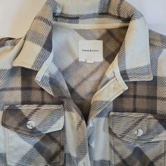 Thread & Supply women's plaid polar fleece shacket neutral size Small - Picture 4 of 8